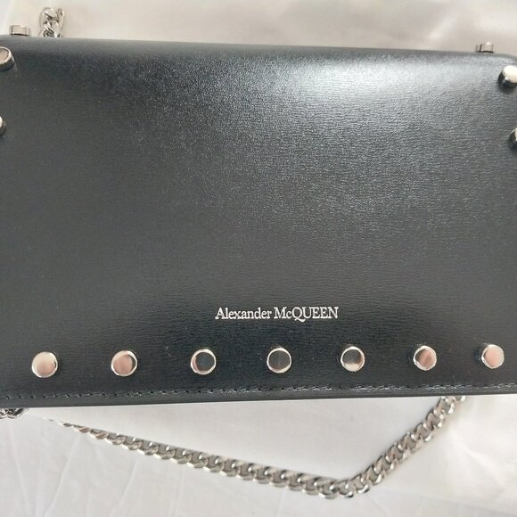 Alexander McQueen Skull Leather Chain Crossbody Black - Picture 6 of 10